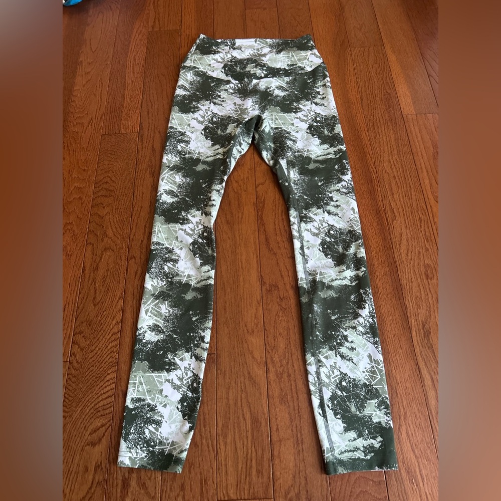 Gymshark Green and White Camouflage Leggings